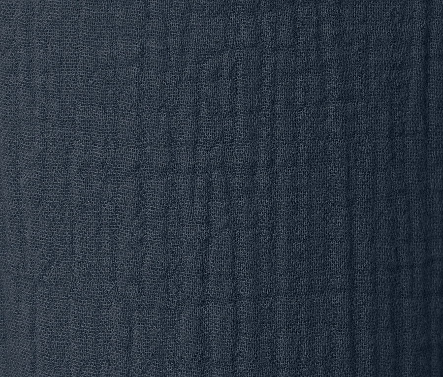 Detailný záber domácich nohavíc.