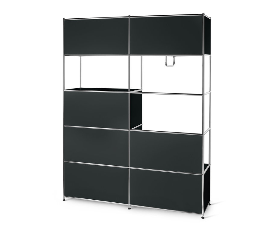 Čierny kovový skriňový systém »CN3«.