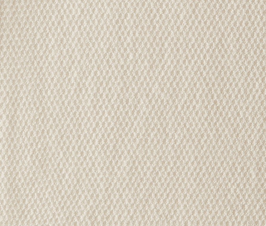 Detailný záber pleteného pulóvra s tunelovým sťahovaním.