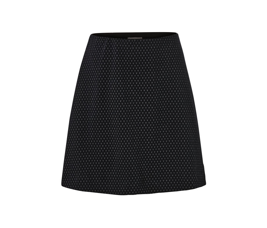 Čierna trblietavá žakárová sukňa.