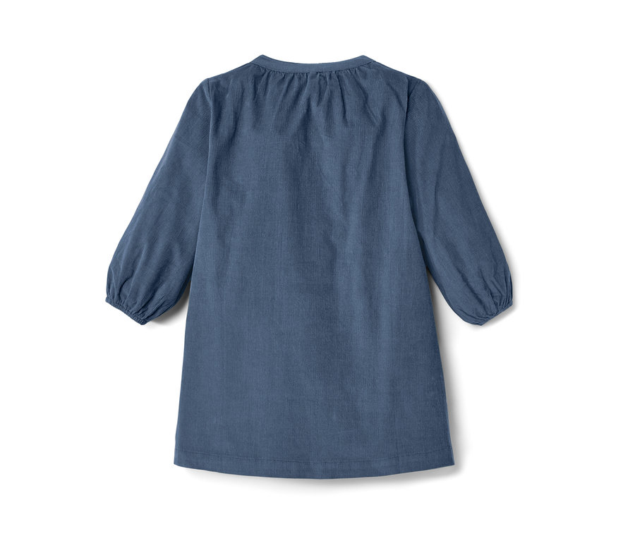 Modré detské menčestrové šaty s dlhými rukávmi.