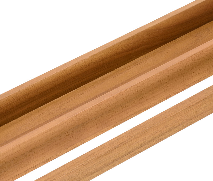 Detail dreveného nemého sluhu.