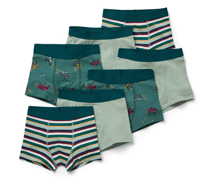 Súprava šiestich chlapčenských boxeriek: dvoje zelené s potlačou áut, dvoje svetlozelené a dvoje pruhované.