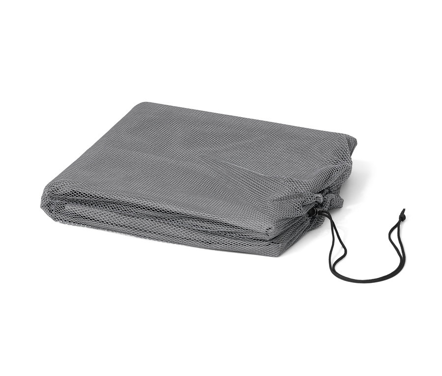 Sivý prémiový kryt na plážový kôš veľkosti XL zložený na bielom pozadí.