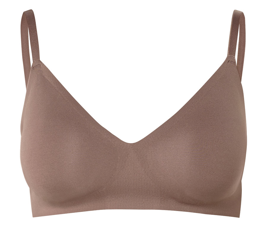 Telový-farebná podprsenka s výstrihom do V a tenkými ramienkami na bielom pozadí.