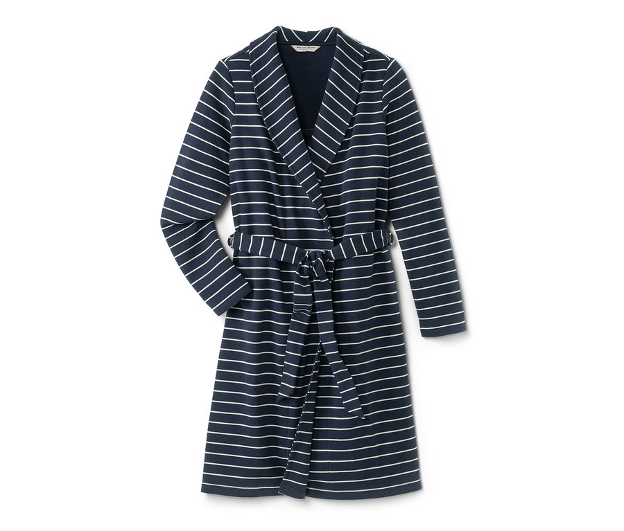 Pruhovaný župan s opaskom.