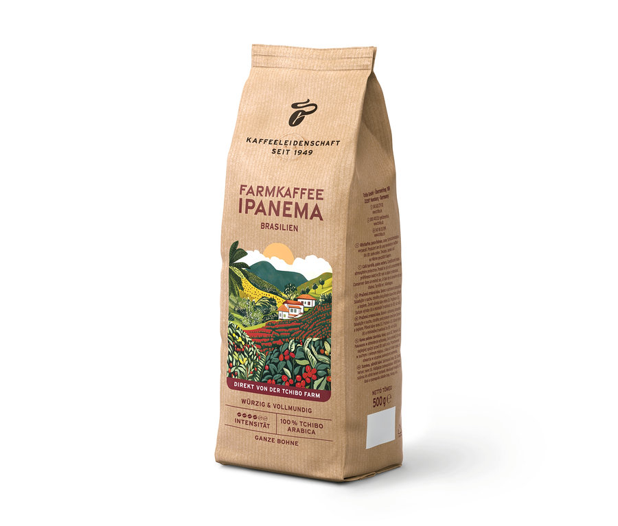 Hnedé balenie zrnkovej kávy Farmkaffee Ipanema 500 g s ilustráciou brazílskej kávovej plantáže.