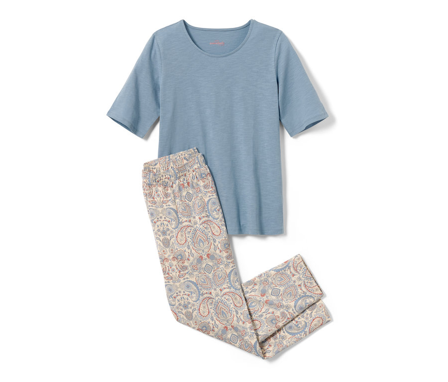 Modré pyžamo so 7/8 nohavicami so vzorom.