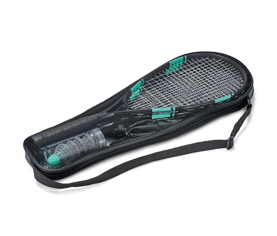 Súprava na speed bedminton v čiernom obale s dvoma raketami a tubou s loptičkami.