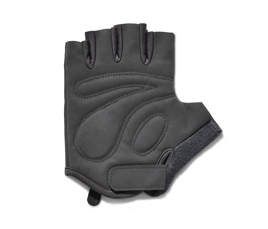 Čierna cyklistická rukavica bez prstov.