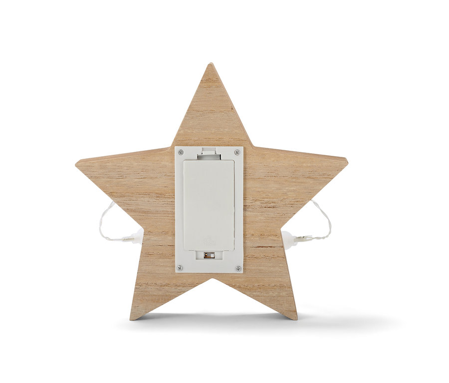Detail drevenej LED dekoračnej figúrky Stern zozadu, s viditeľným puzdrom na batérie.