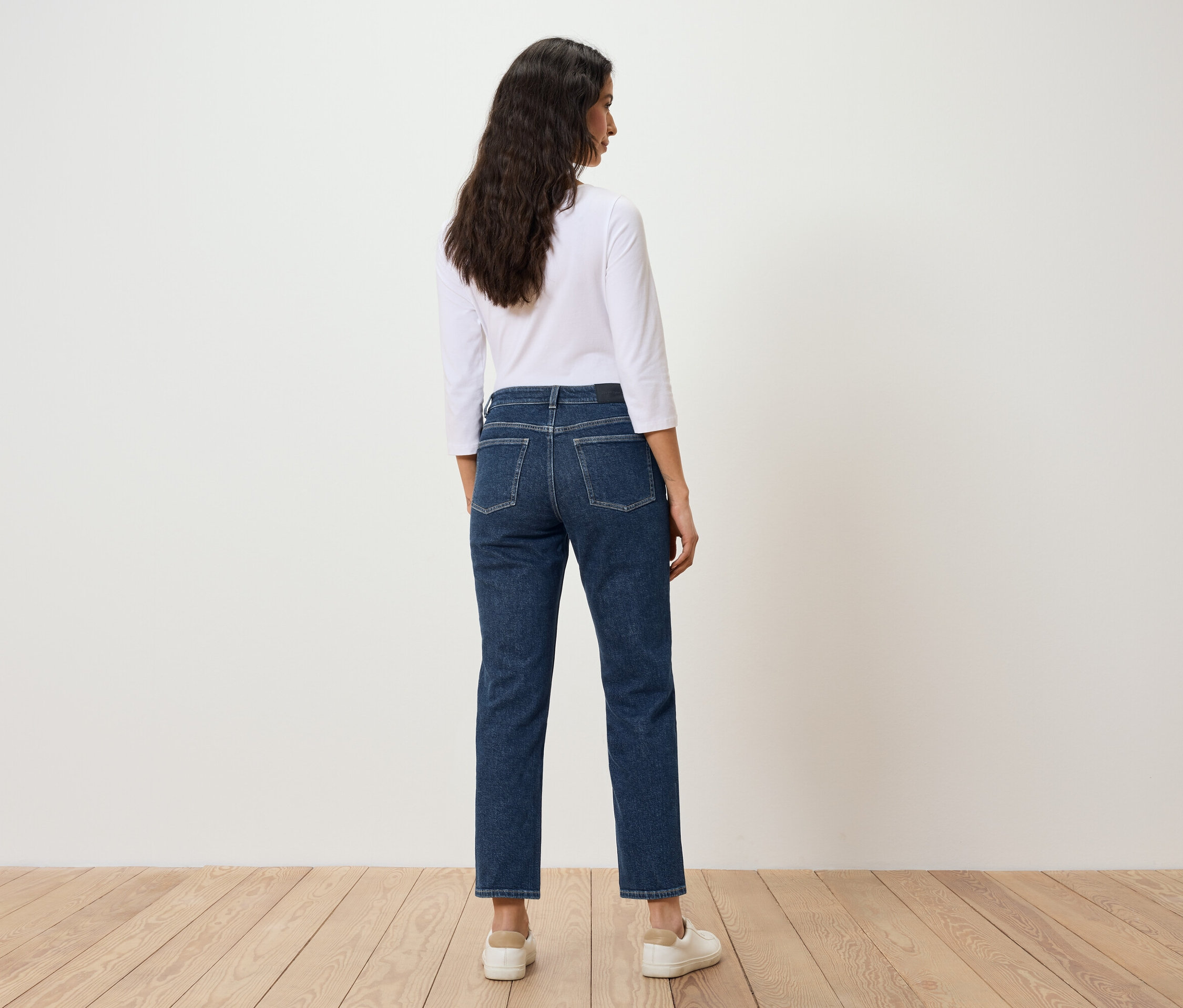Tchibo - Moderné džínsy – strih »Ava«, tmavomodrý denim