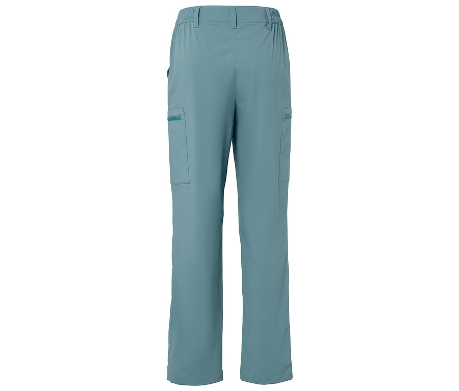 Svetlomodré nohavice s vreckami.