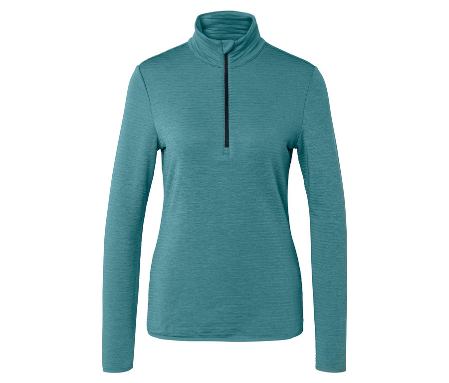 Modrozelený top s dlhým rukávom a krátkym čiernym zipsom pri krku.