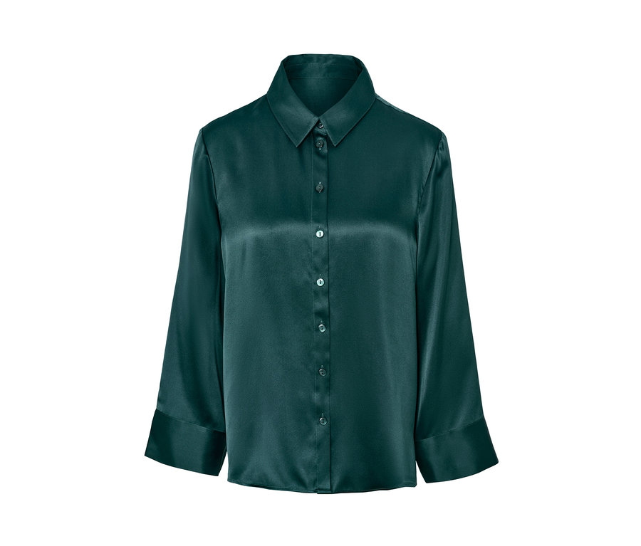 Tmavozelený vrchný diel pyžama z čistého hodvábu s golierom a gombíkmi.