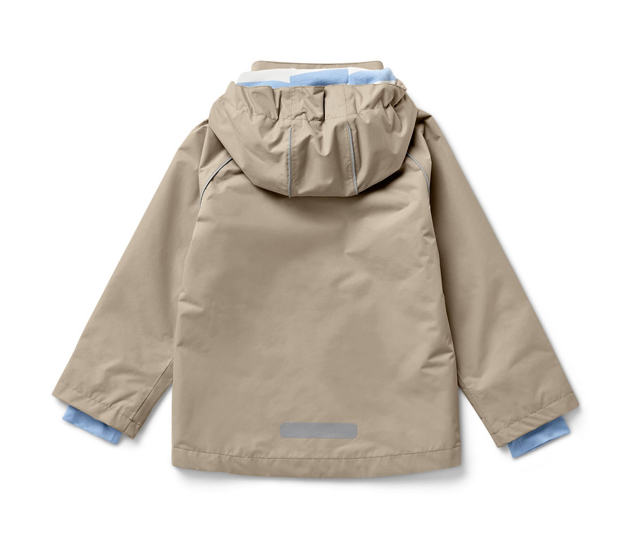 Hnedá detská bunda do dažďa zozadu.