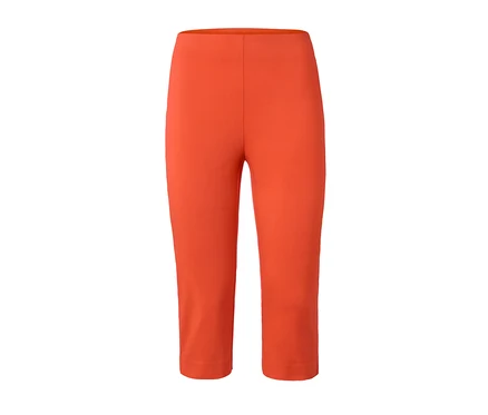 Oranžové 3/4 elastické nohavice.