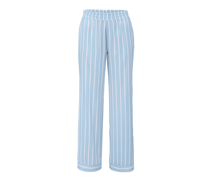 Modré a biele pruhované pyžamové nohavice.