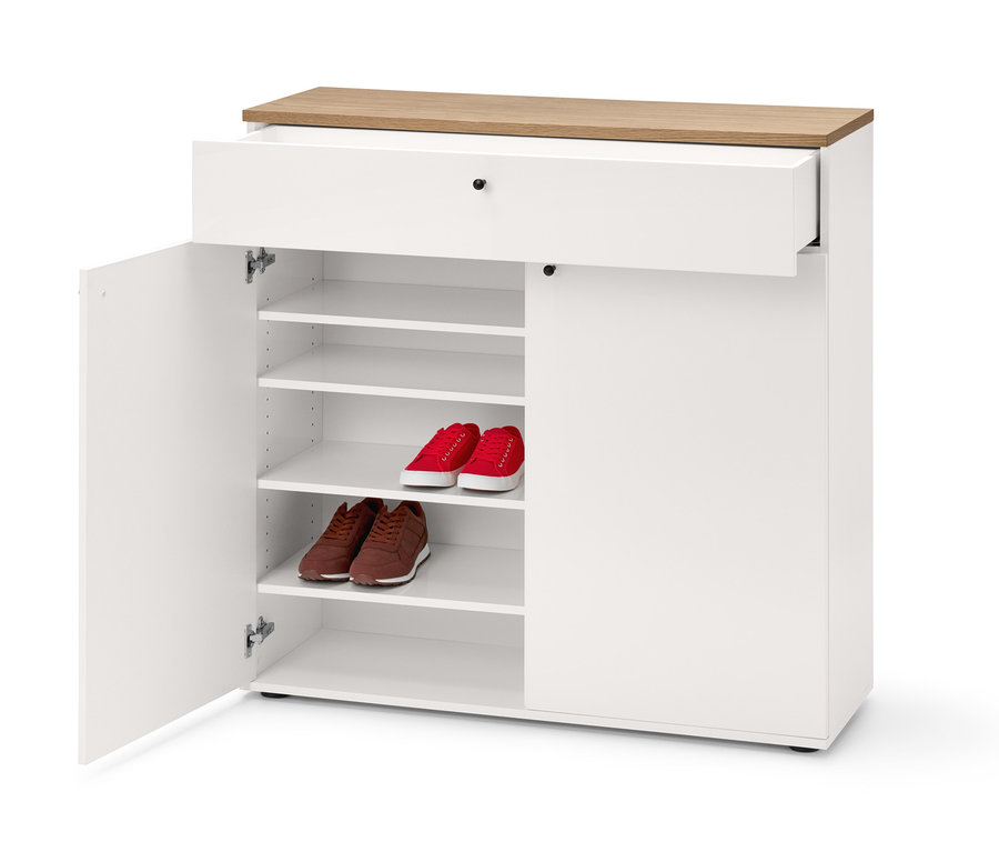 Skrinka na topánky »Bekeson« s otvorenými dverami a topánkami vnútri.