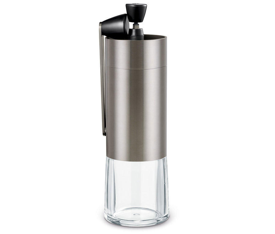 Strieborný ručný mlynček na kávu.