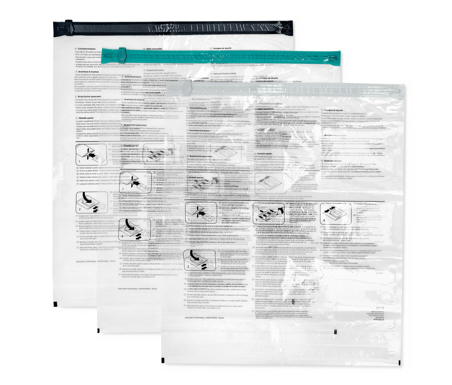 Tri vákuové cestovné vrecká.