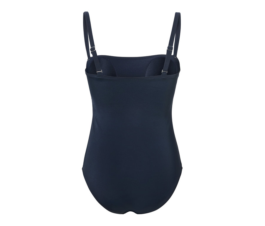 Detailný záber na tmavomodré jednodielne plavky s ramienkami.