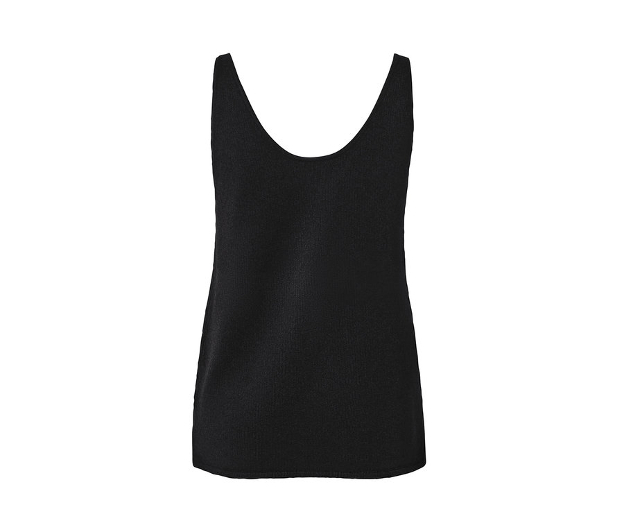 Čierny pletený top.