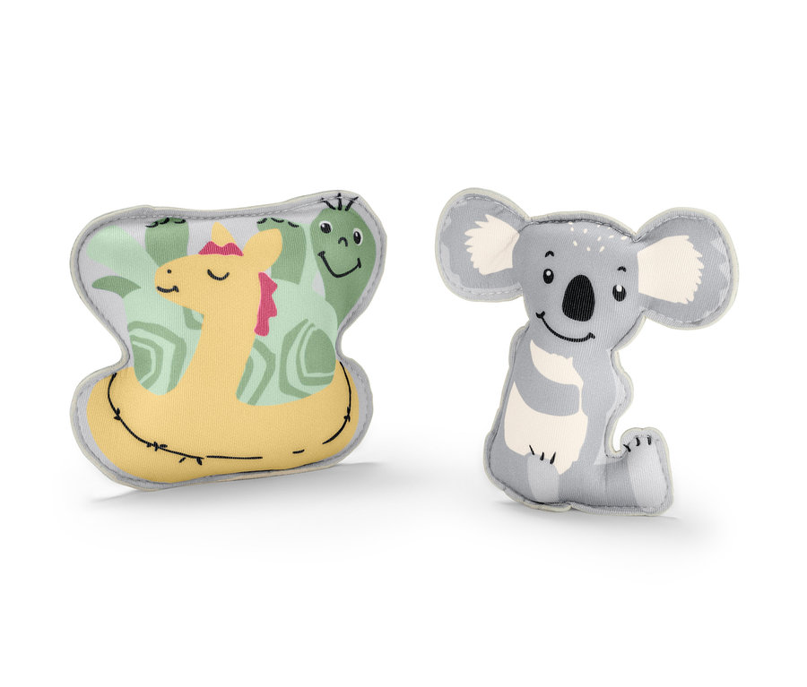 Dve ponorné zvieratká: žltý tuleň a sivá koala.