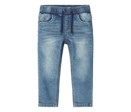 NAME IT Slim Sweat Jeans: Svetlomodré, vyprané slim sweat džínsy s elastickým pásom a šnúrkou.