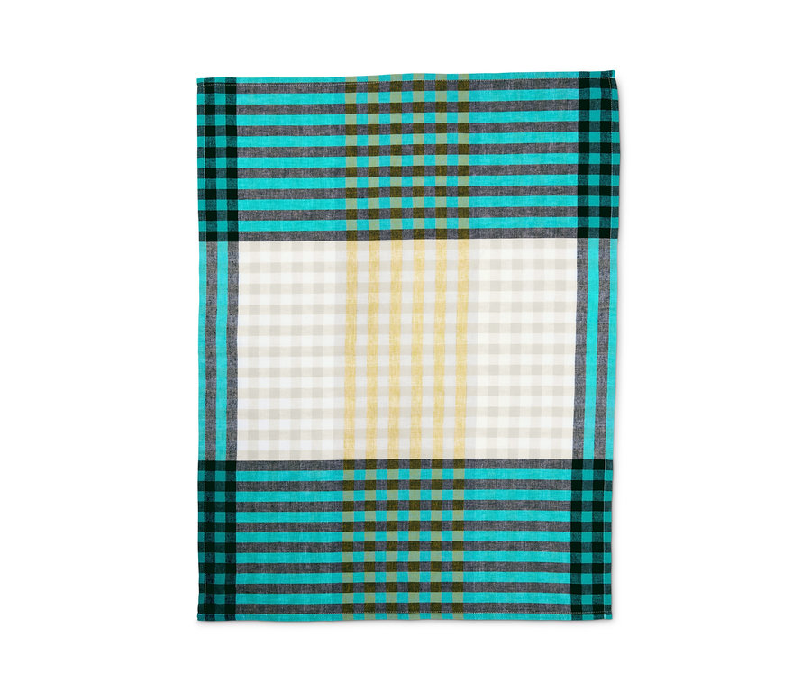 Jedna utierka na riad z 3 ks súpravy leží plocho. Je kockovaná.