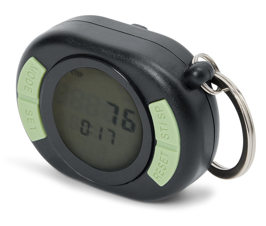 Čierny krokomer s kľúčenkou zobrazuje na displeji čísla.