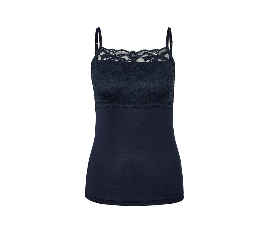 Modré tielko s čipkou.