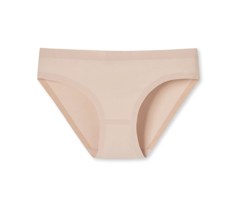 Béžové nohavičky SCHIESSER invisible Rio-Slip s bavlnou na bielom pozadí.