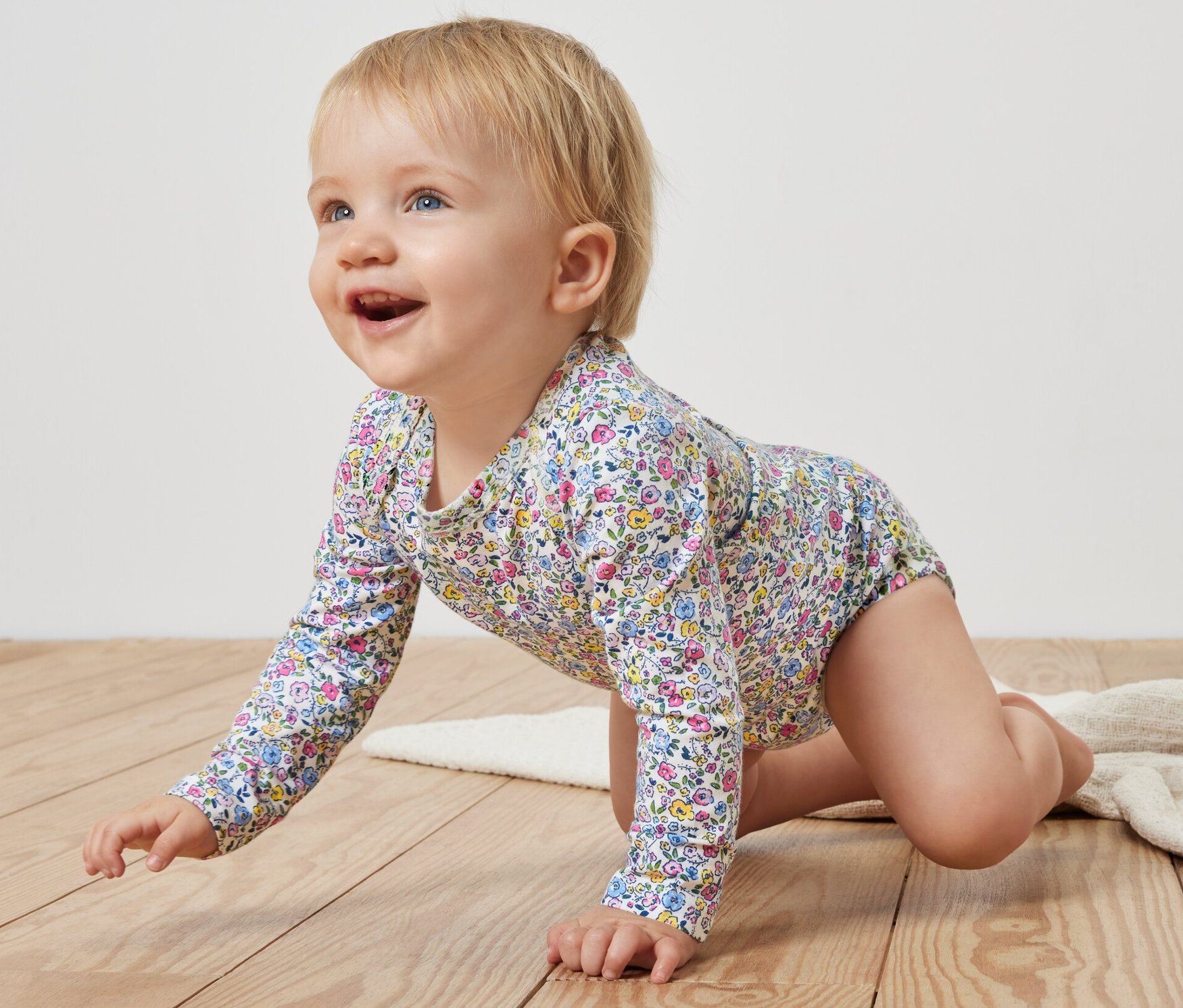 Tchibo - Body pre bábätká s možnosťou prispôsobenia veľkosti, ružové, 3 ks