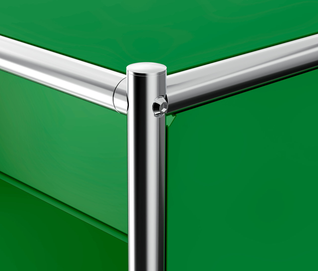 Detail kovovej kancelárskej skrinky »CN3« so 3 zásuvkami, zelenej farby, s chrómovanou konštrukciou.