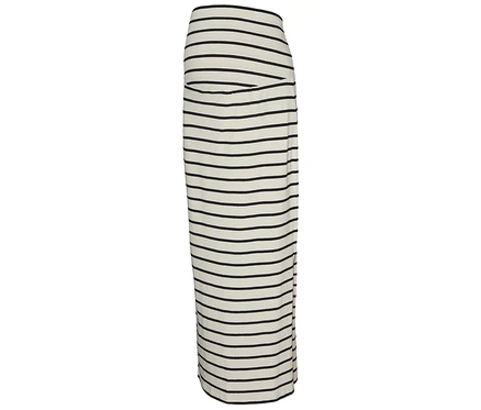 Na obrázku je sukňa MAMALICIOUS MLEVA YD JRS MAXI SKIRT NOOS s čiernymi pruhmi na bielom pozadí.