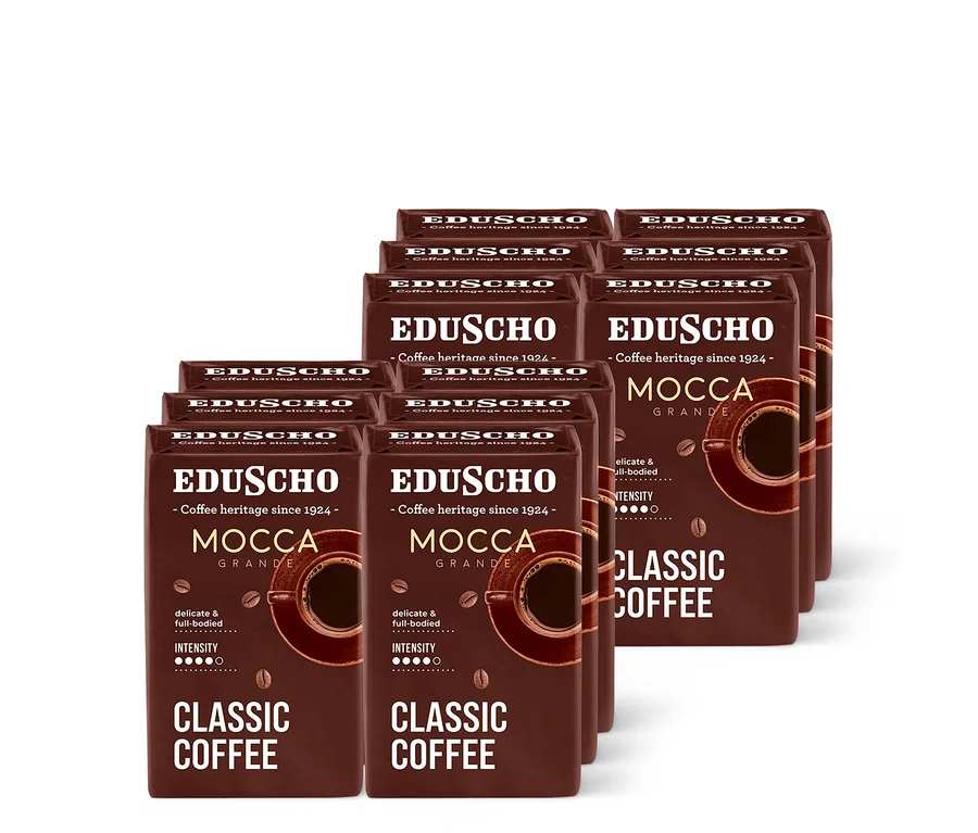 Balíčky mletej kávy Eduscho Mocca Grande usporiadané v niekoľkých radoch.
