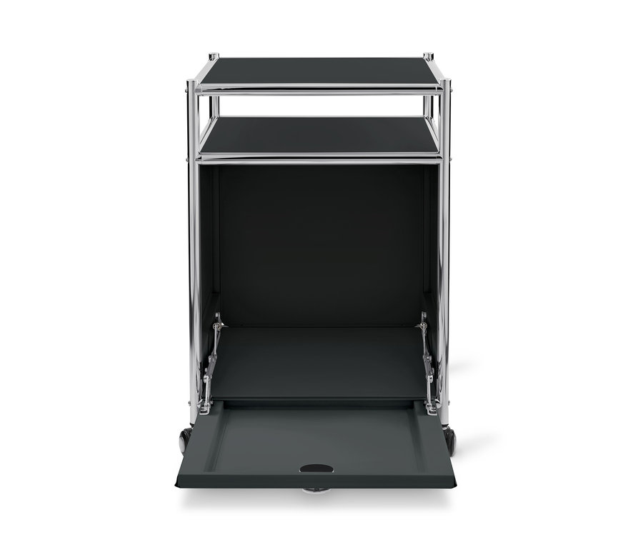 Čierny kovový kontajner na kolieskach »CN3« s otvorenou výklopnou doskou.