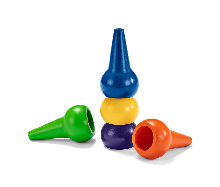 Na bielom pozadí sú voskové ceruzky (5 ks) naskladané a položené.