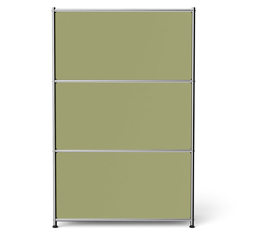 Trojposchodová skriňa s olivovo zelenými panelmi a strieborným rámom.