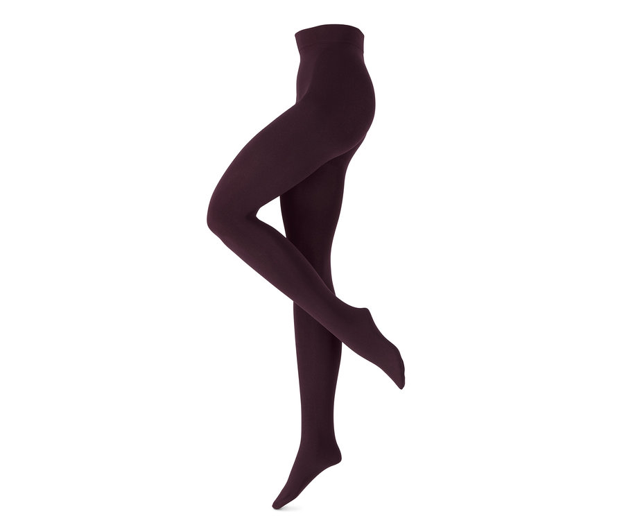 Nohy v termopančuchách.