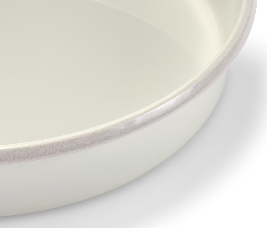 Detail smaltovanej formy na tarte.