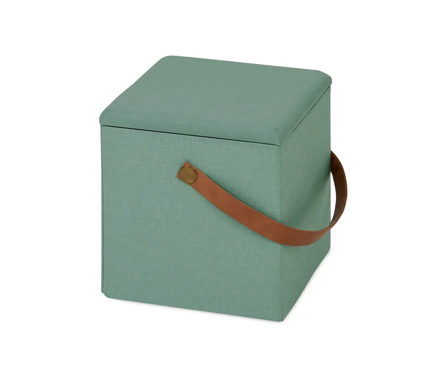 Zelený úložný box s hnedou rukoväťou.