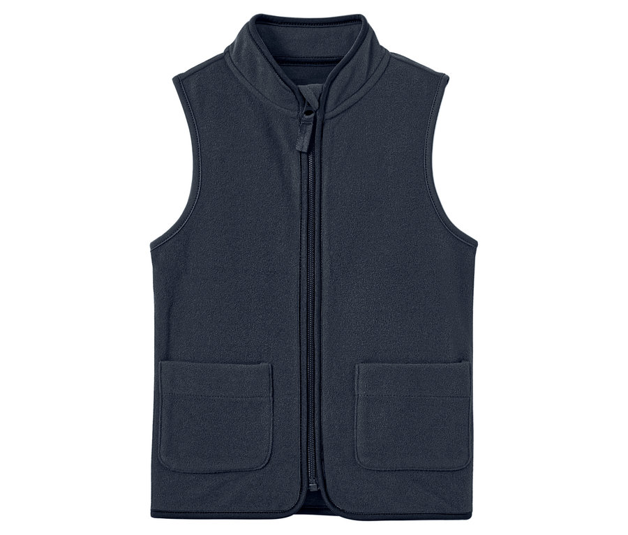 Tmavomodrá fleecová vesta so zipsom a vreckami.