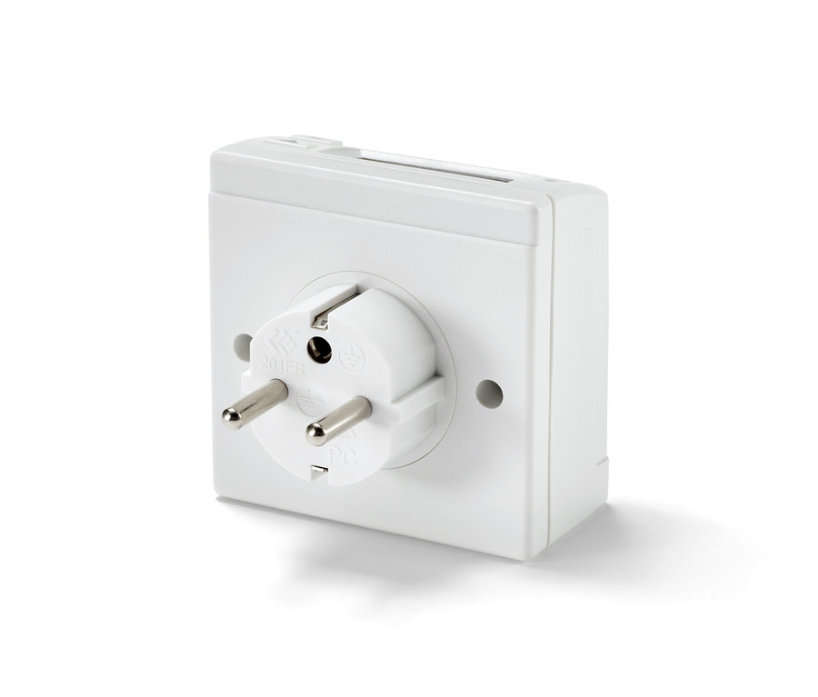 Biely merač spotreby elektrickej energie.