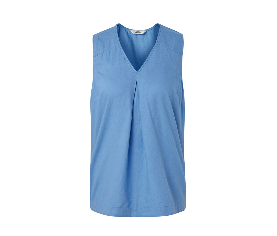 Svetlomodrá ľanová blúzka bez rukávov.
