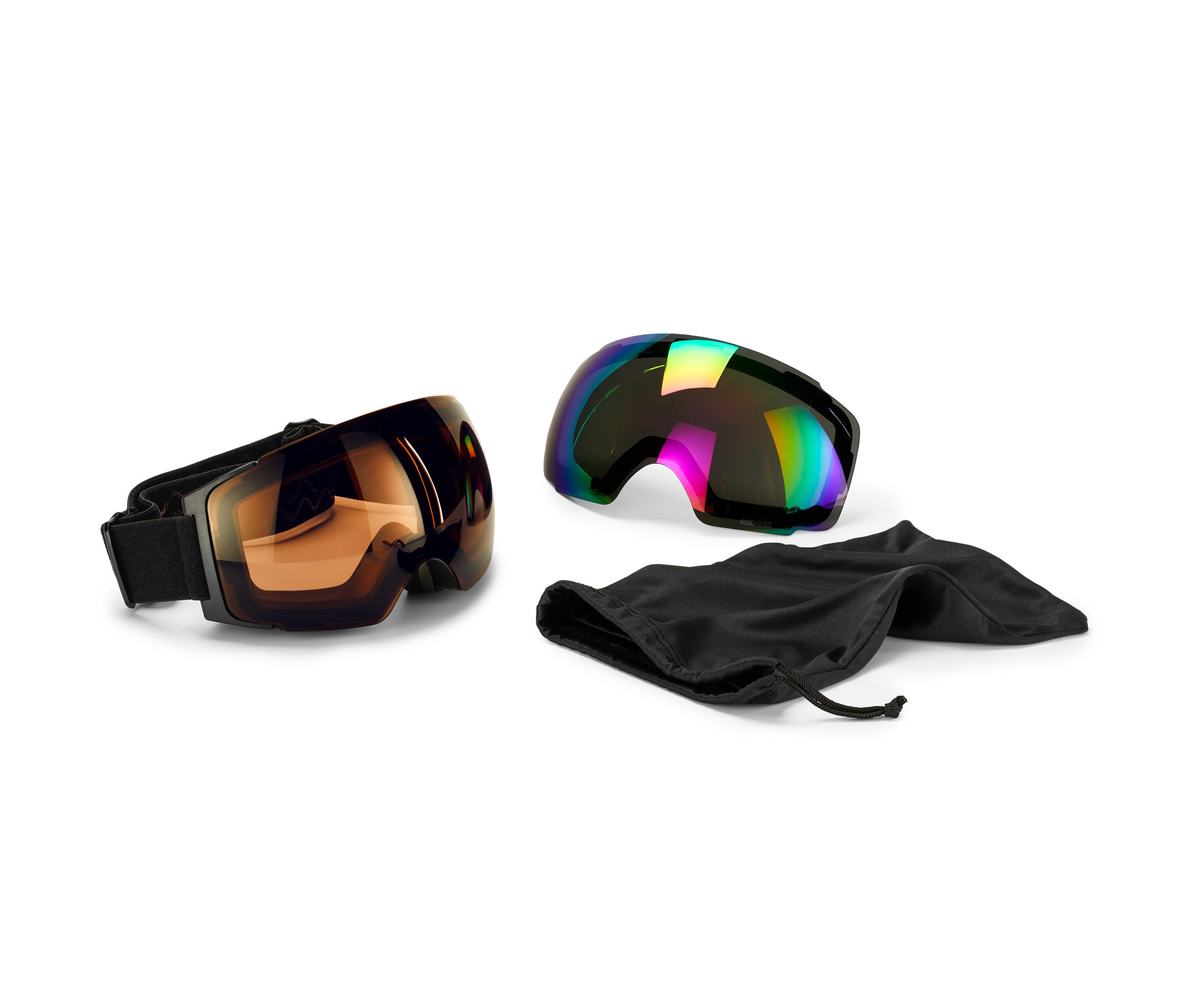 Dvoje lyžiarske okuliare s magnetickými výmennými priezormi a látkový obal.