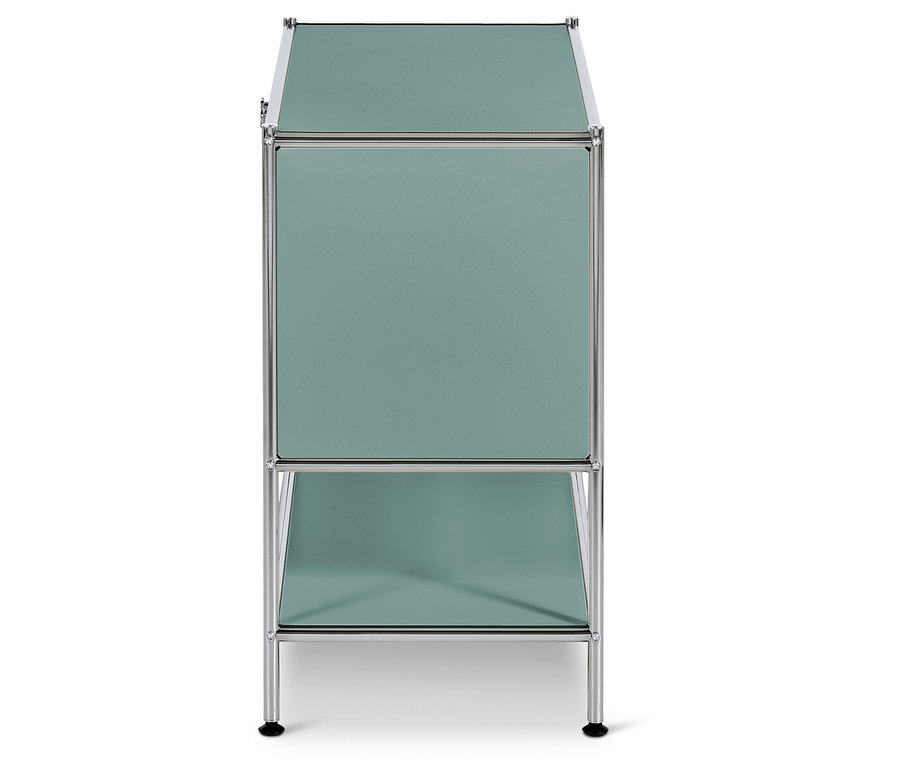 Pohľad spredu na dvojposchodovú skrinku so strieborným rúrkovým rámom a tyrkysovými panelmi.