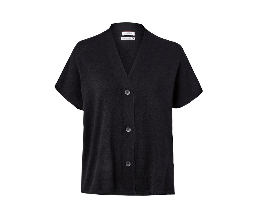 Čierny kardigán s krátkymi rukávmi.