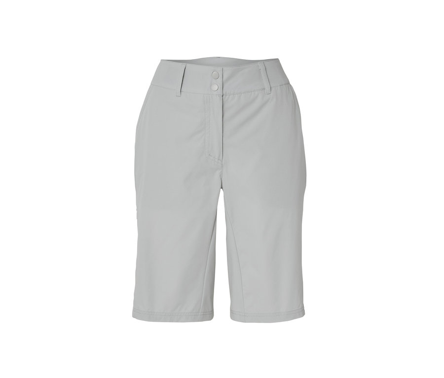 Sivé cyklistické a turistické šortky »Pro« izolované na bielom pozadí.